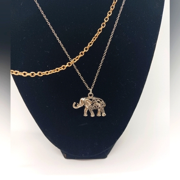 ELEPHANTS- 2 Elephant Themed Necklaces. Excellent condition.  Salvaged - Picture 3 of 14